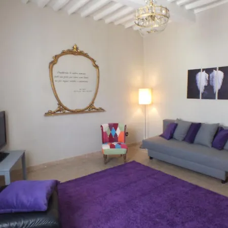 Apartment Palazzo Del Borgo Pistoia
